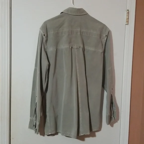 3 for 20. Mens Levi Strauss  shirt.  Medium - Picture 2 of 8